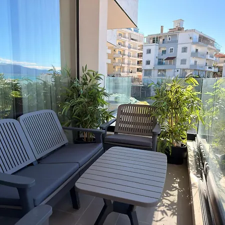 Apartment Luxury Seafront - Vacation Vibes Sarande