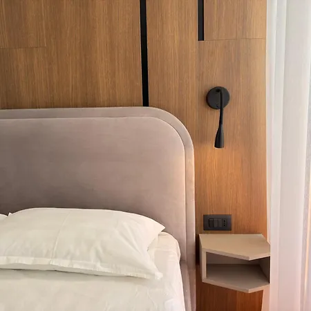 Apartment Luxury Seafront - Vacation Vibes